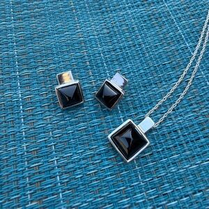 Elegant Black Stone and Sterling Silver Jewelry Set